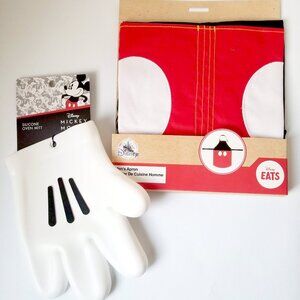 Brand NEW Disney Mickey Mouse Chef Apron & Silicone Oven Mitt Set